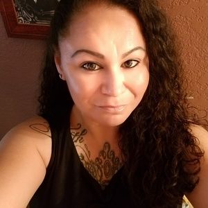 Meet your Posher, Suzie